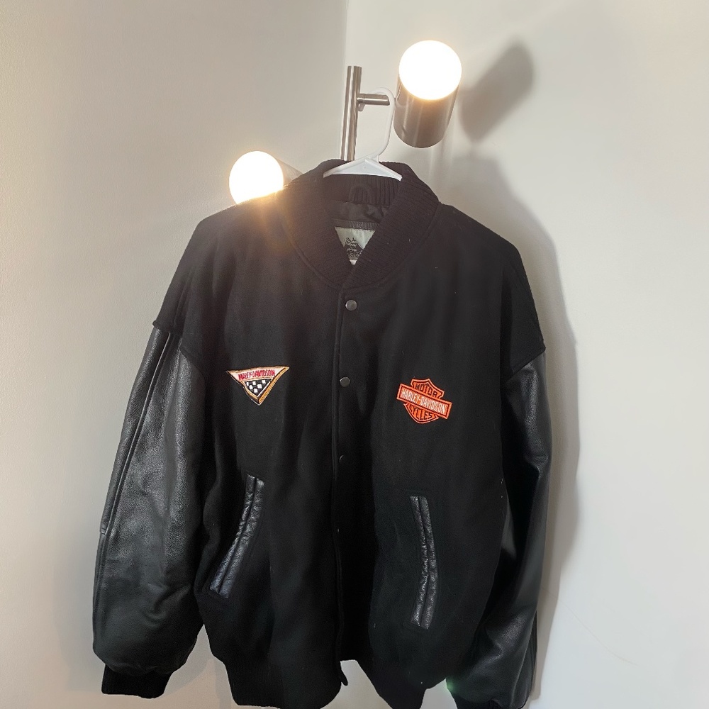 Leather Harley Davidson Burk’s Bay biker jacket.